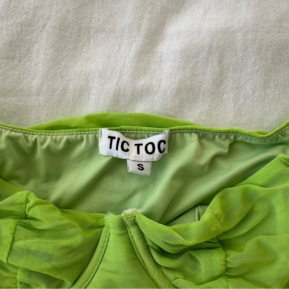 Green Off-Shoulder Ruched Top - Picture 4 of 5